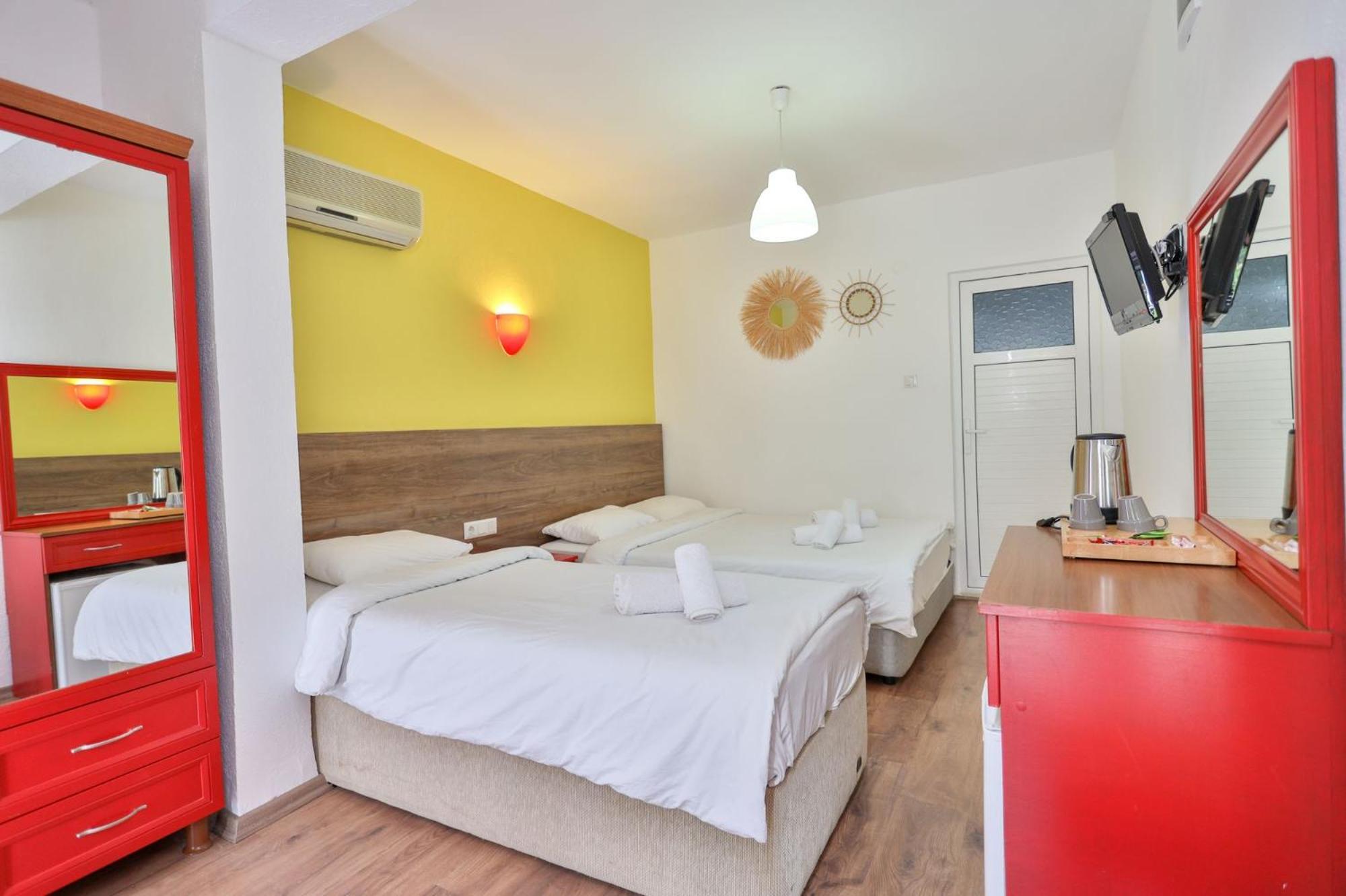 Simge Pension Cirali Exterior photo