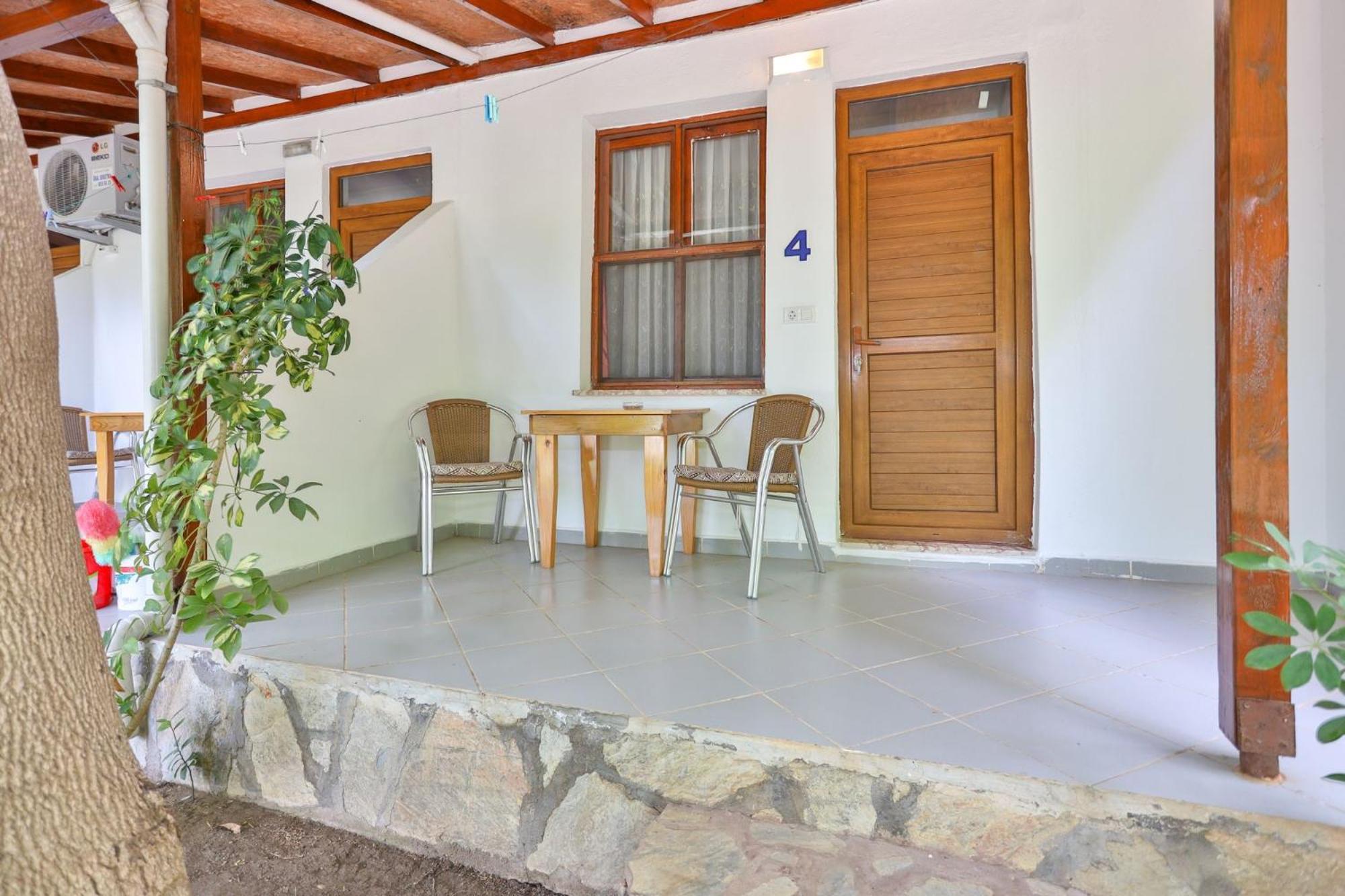 Simge Pension Cirali Exterior photo